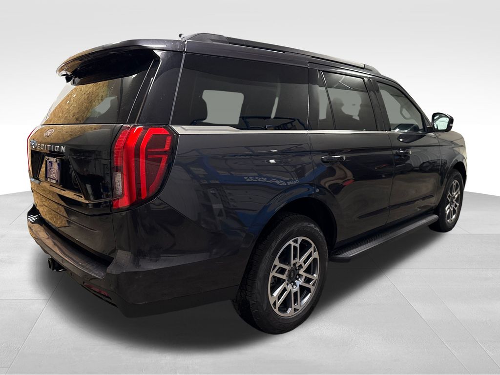 2025 Ford Expedition Active Image 4 of 27