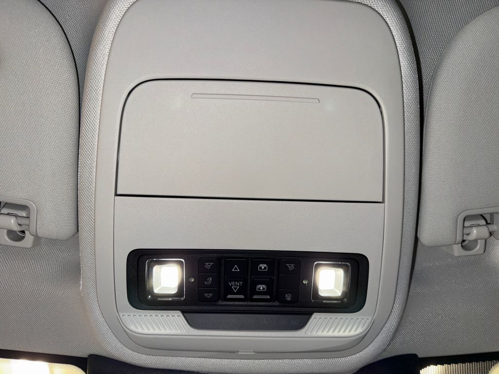 2025 Ford Expedition Active Image 24 of 27