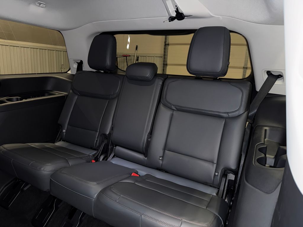 2025 Ford Expedition Active Image 15 of 27