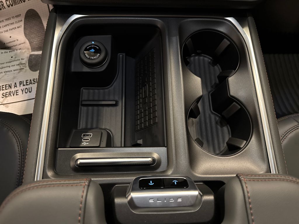 2025 Ford Expedition Active Image 22 of 27