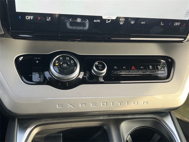 2025 Ford Expedition Active Image 24 of 25