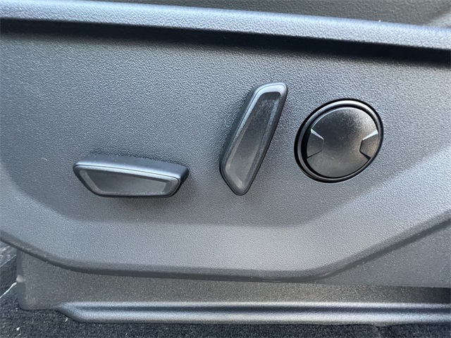 2025 Ford Expedition Active Image 17 of 25