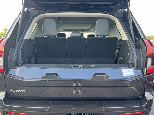 2025 Ford Expedition Active Image 5 of 25