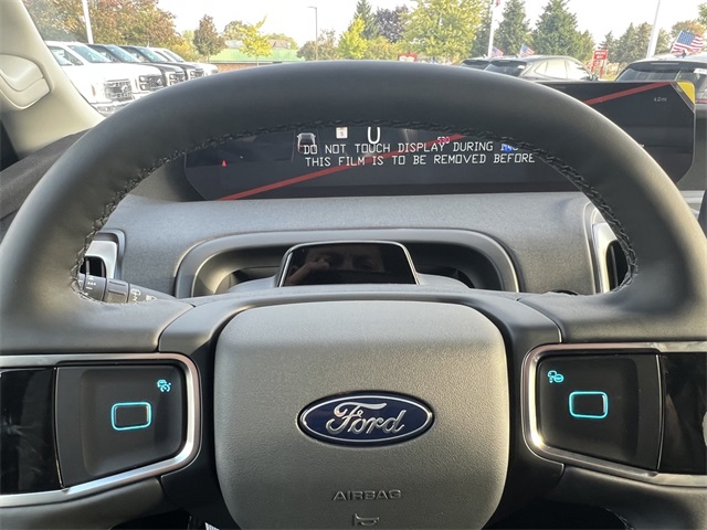 2025 Ford Expedition Active Image 10 of 25