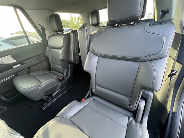 2025 Ford Expedition Active Image 7 of 25