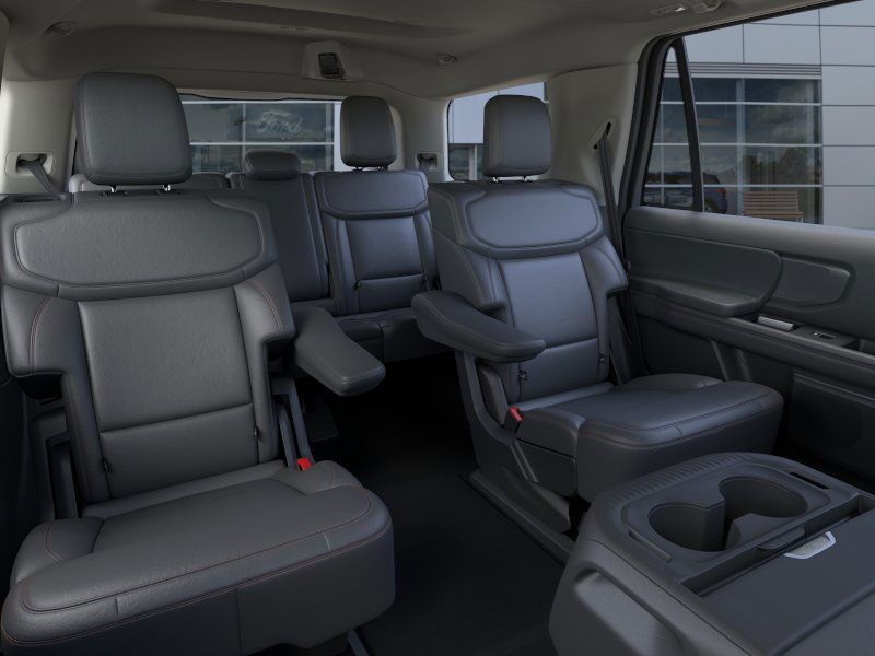 2025 Ford Expedition Active Image 11 of 22