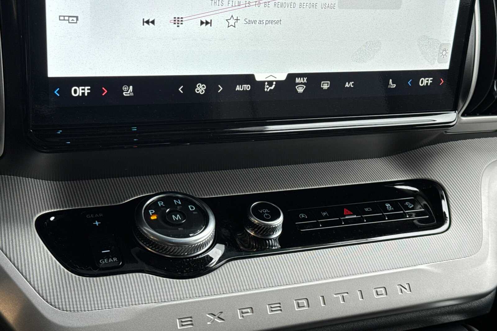 2025 Ford Expedition Active Image 17 of 26