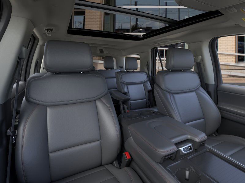 2025 Ford Expedition Active Image 12 of 41