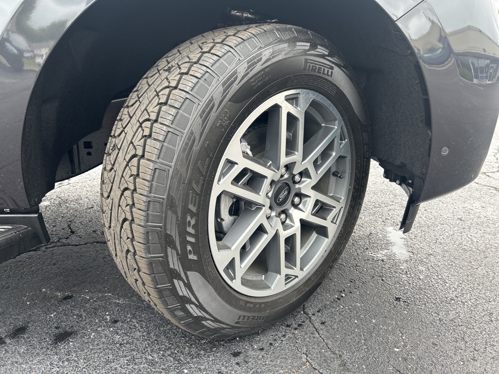 2025 Ford Expedition Active Image 7 of 36