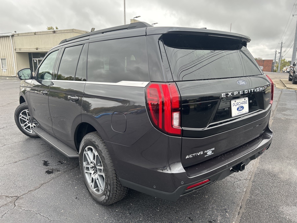 2025 Ford Expedition Active Image 5 of 36