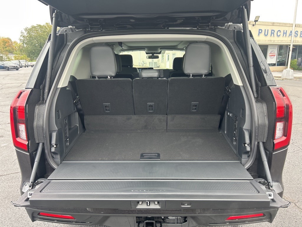 2025 Ford Expedition Active Image 8 of 36