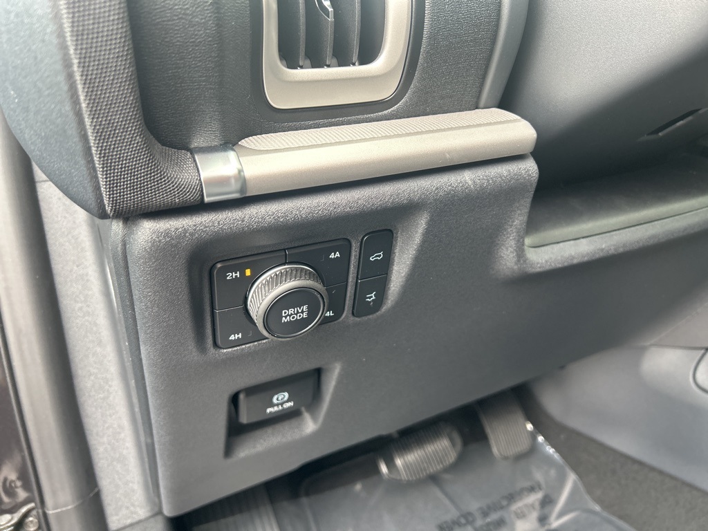 2025 Ford Expedition Active Image 31 of 36