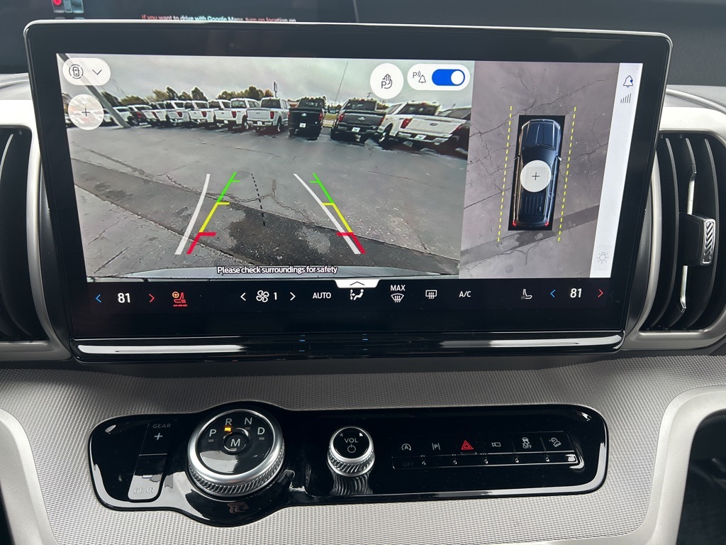 2025 Ford Expedition Active Image 19 of 36