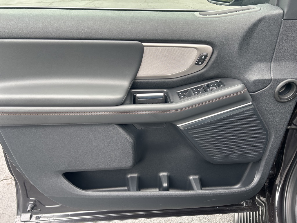 2025 Ford Expedition Active Image 22 of 36