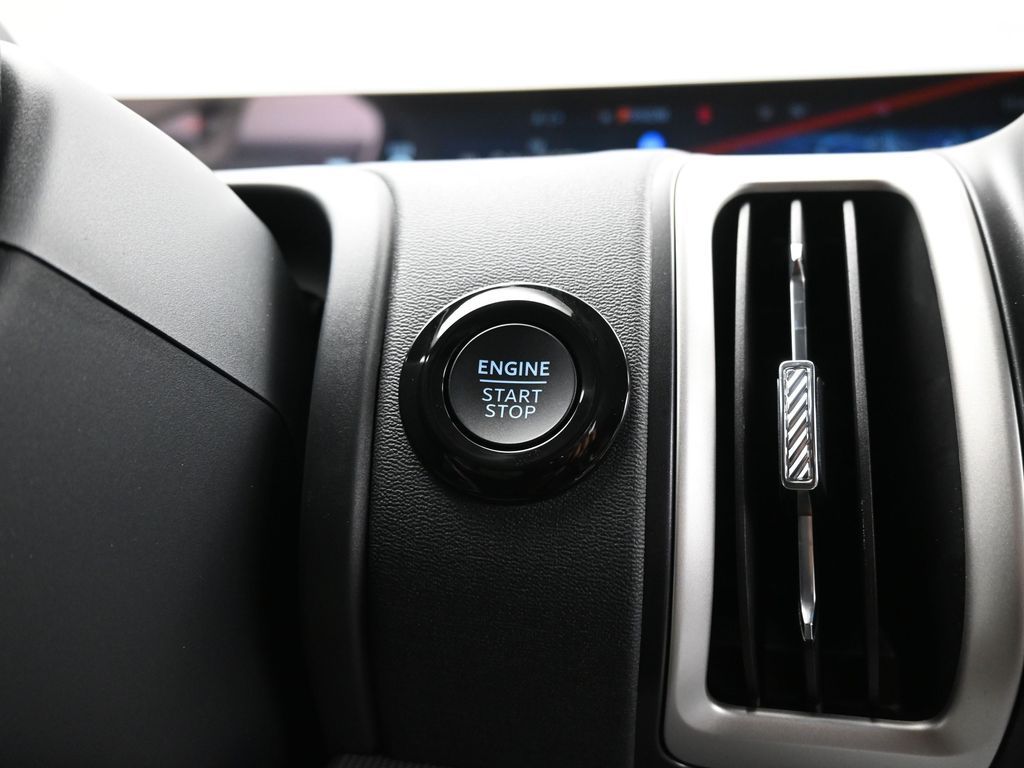 2025 Ford Expedition Active Image 50 of 54