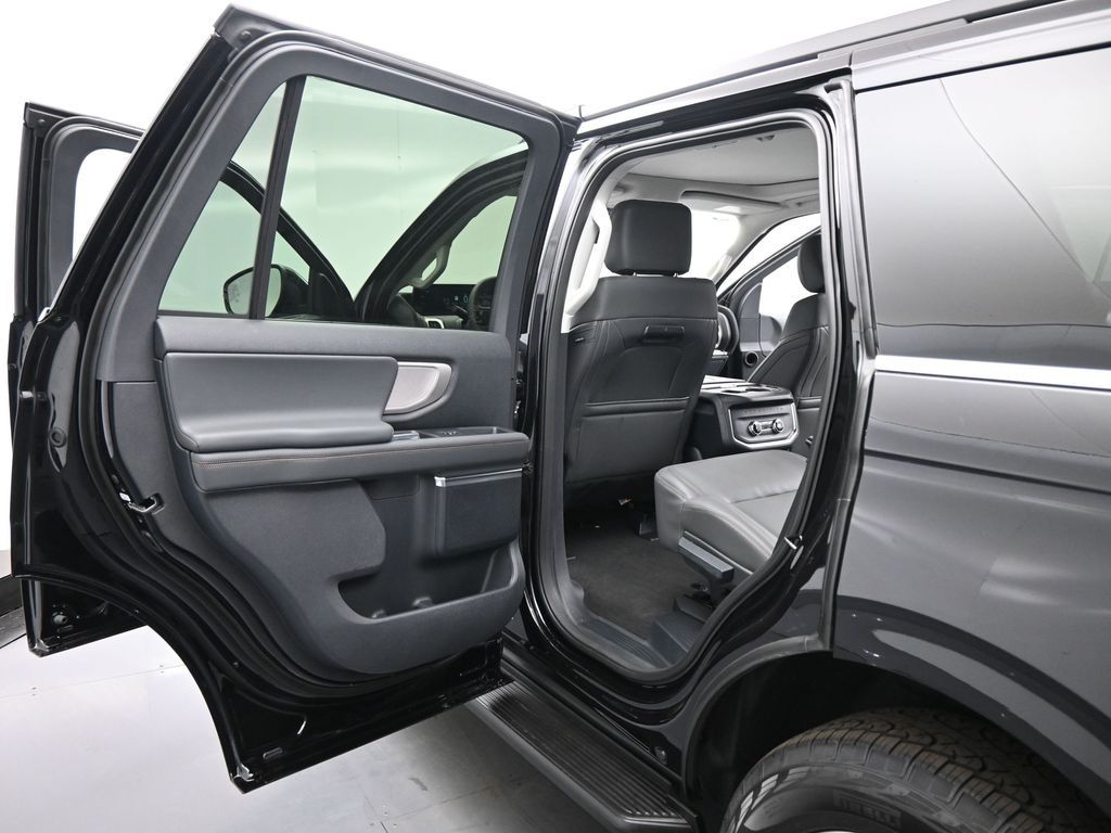 2025 Ford Expedition Active Image 53 of 54