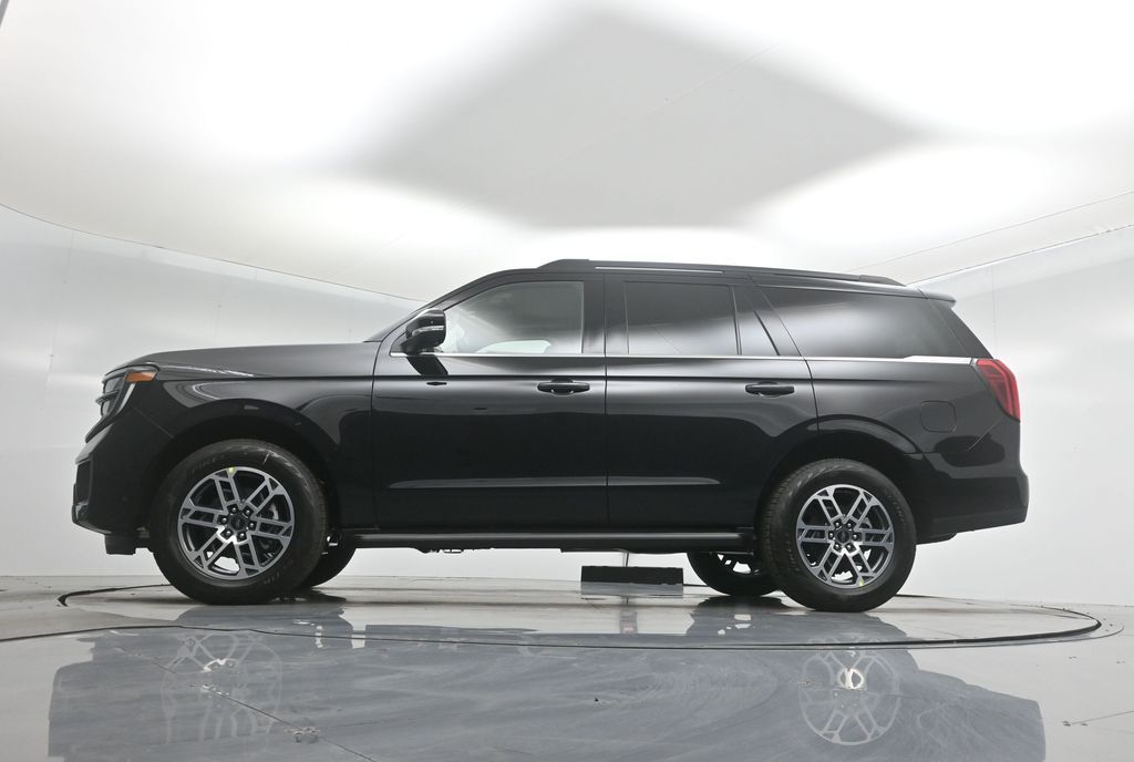 2025 Ford Expedition Active Image 35 of 54
