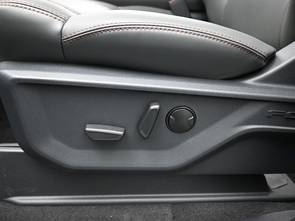 2025 Ford Expedition Active Image 48 of 54