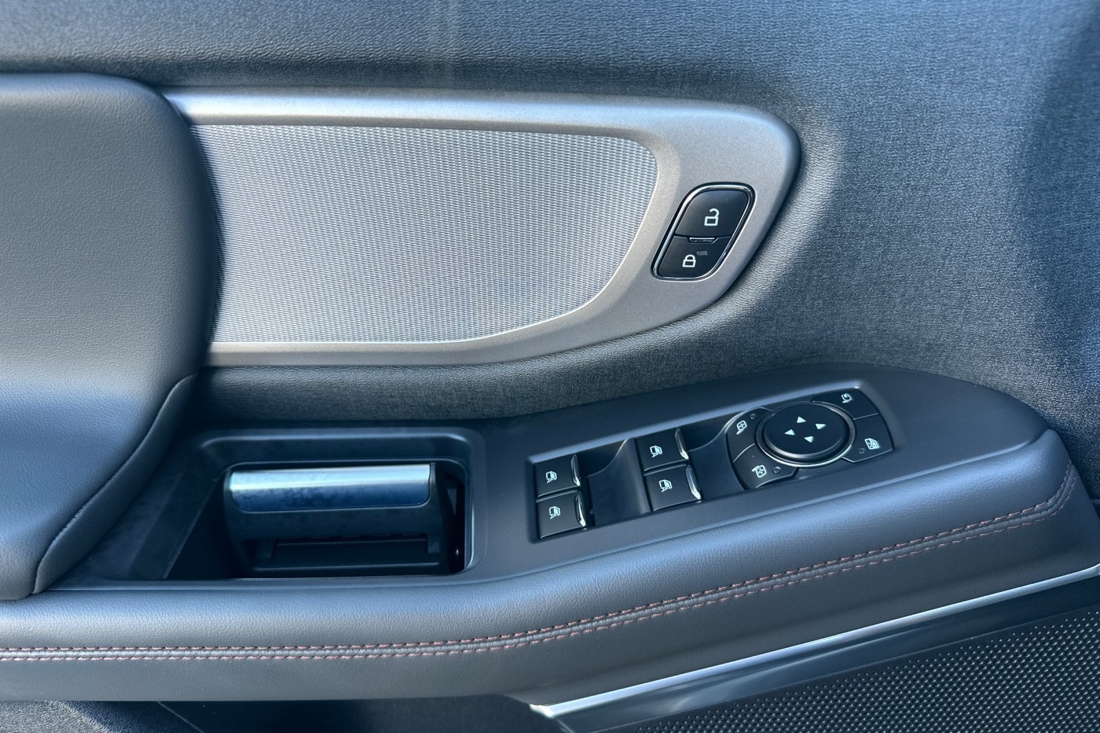 2025 Ford Expedition Active Image 25 of 30