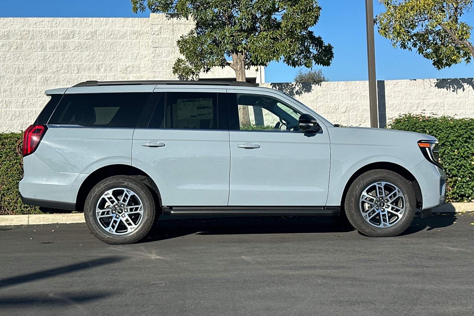 2025 Ford Expedition Active Image 5 of 30