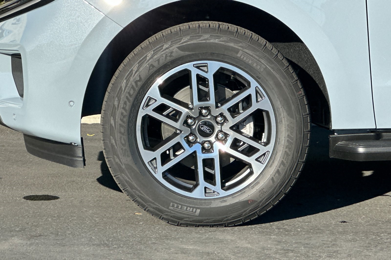 2025 Ford Expedition Active Image 10 of 30