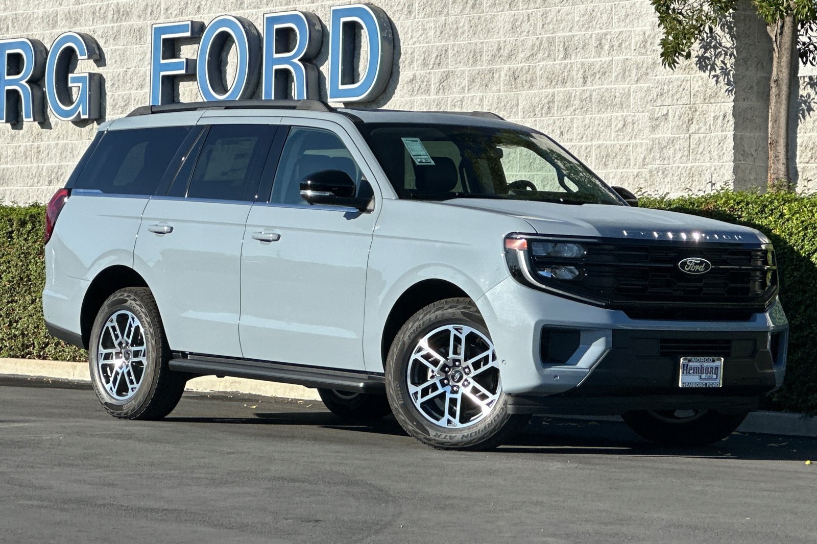 2025 Ford Expedition Active Image 4 of 30