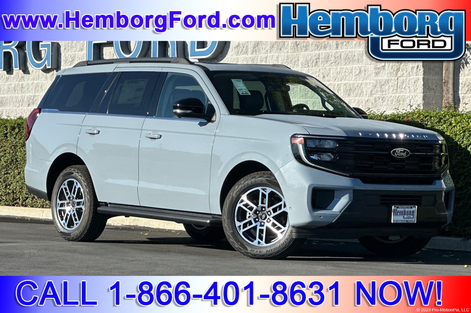 2025 Ford Expedition Active Image 3 of 30