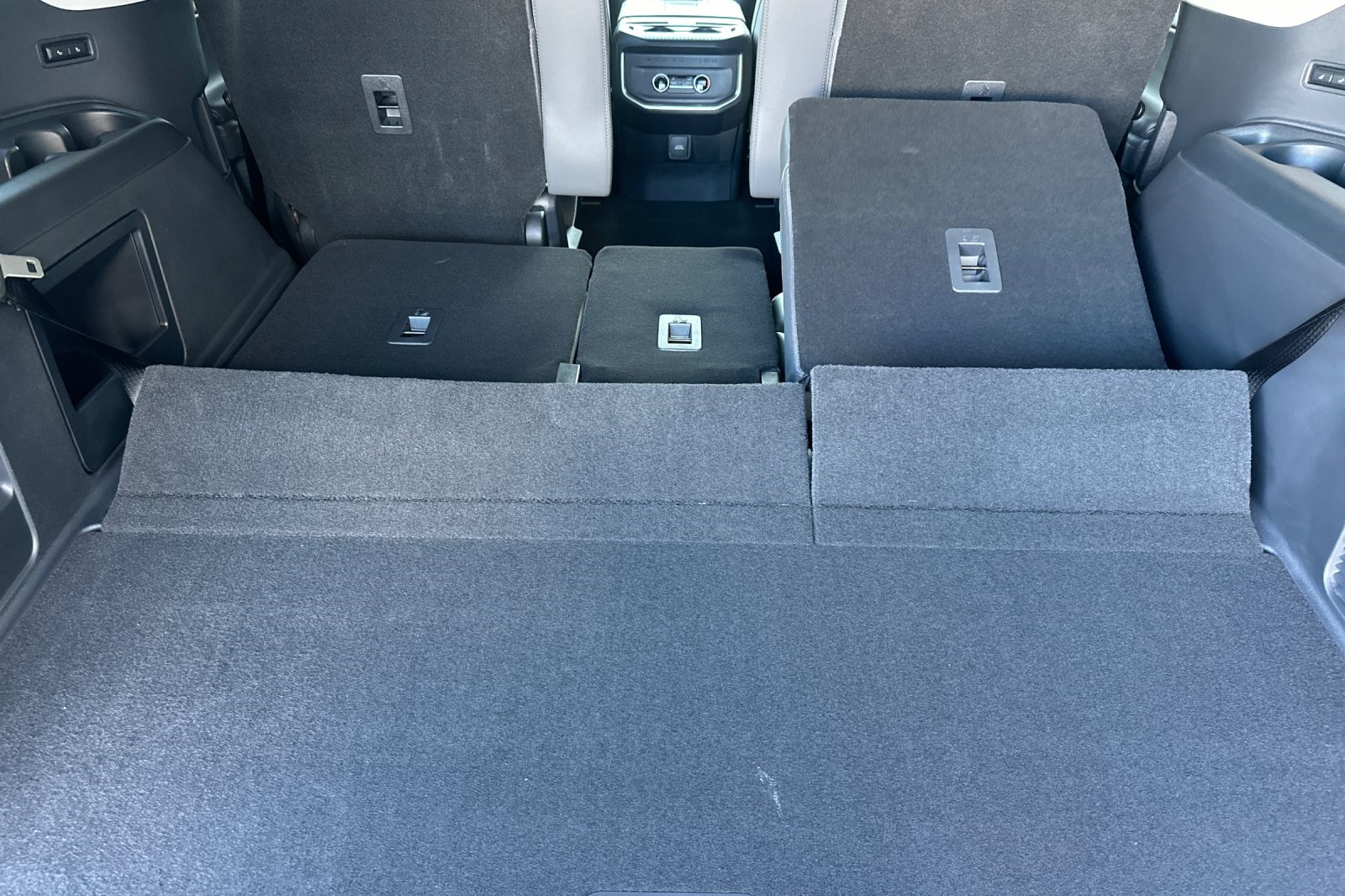 2025 Ford Expedition Active Image 11 of 30