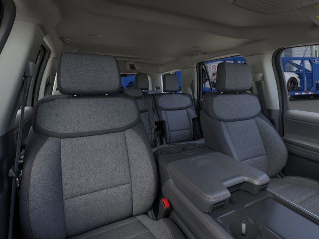 2025 Ford Expedition Active Image 12 of 23