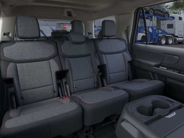 2025 Ford Expedition Active Image 11 of 23