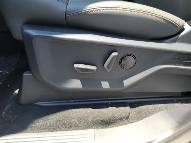 2025 Ford Expedition Active Image 33 of 35