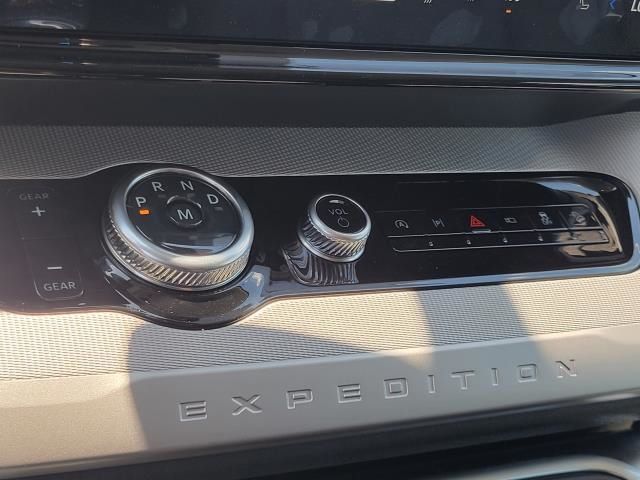 2025 Ford Expedition Active Image 32 of 35
