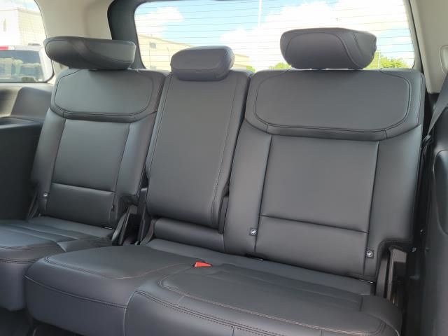 2025 Ford Expedition Active Image 9 of 35