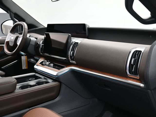 2025 Ford Expedition King Ranch Image 35 of 52