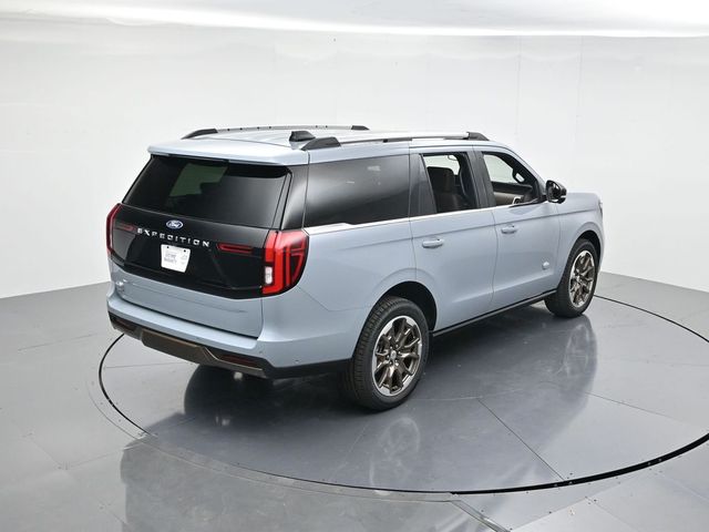 2025 Ford Expedition King Ranch Image 15 of 52