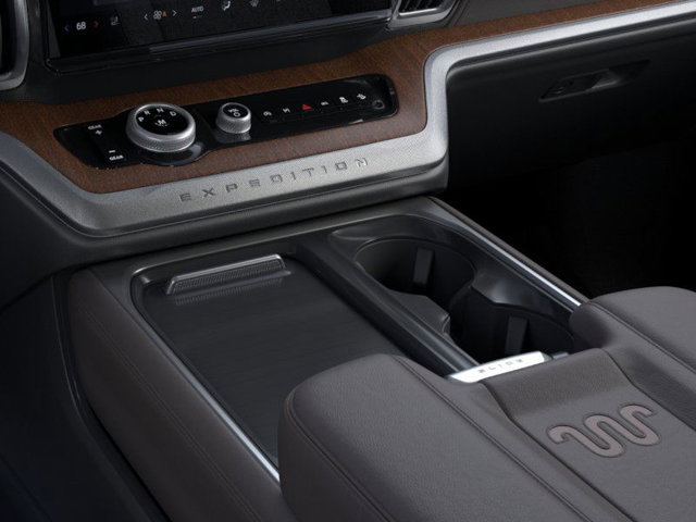 2025 Ford Expedition King Ranch Image 16 of 23