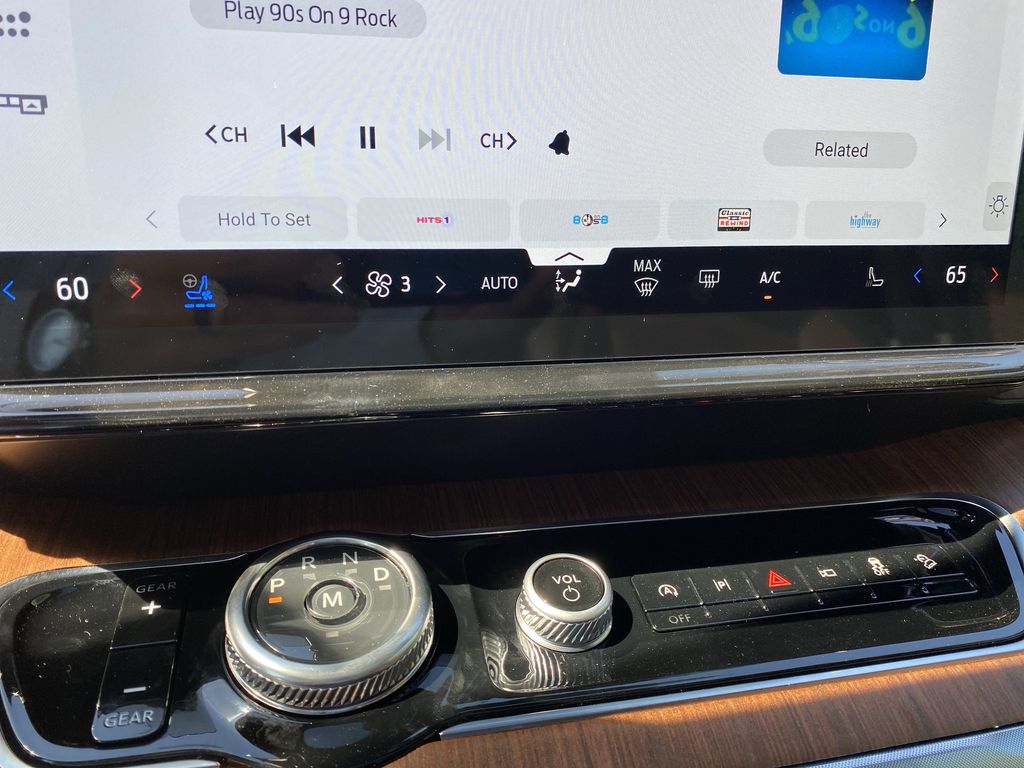 2025 Ford Expedition King Ranch Image 26 of 58