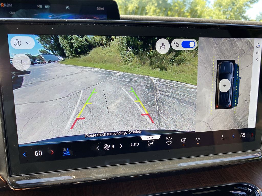 2025 Ford Expedition King Ranch Image 24 of 58