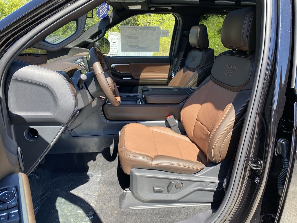 2025 Ford Expedition King Ranch Image 46 of 58