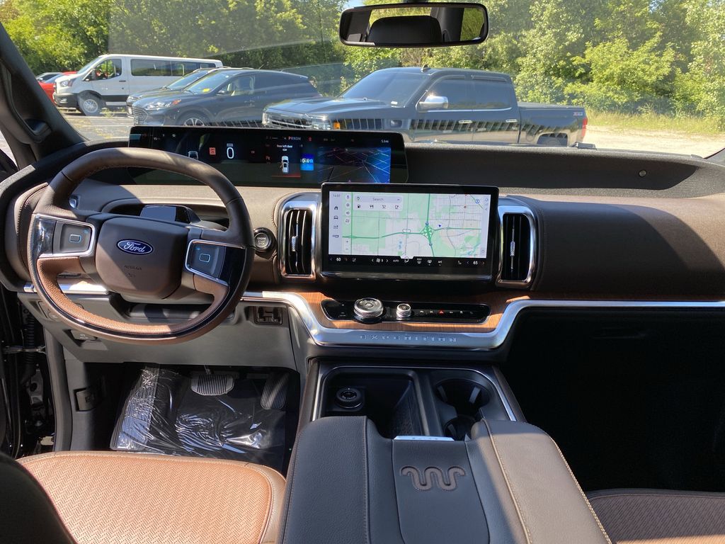2025 Ford Expedition King Ranch Image 20 of 58