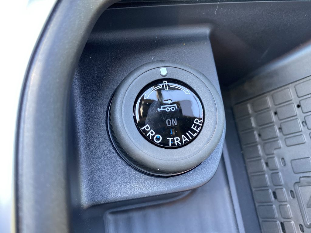 2025 Ford Expedition King Ranch Image 38 of 58