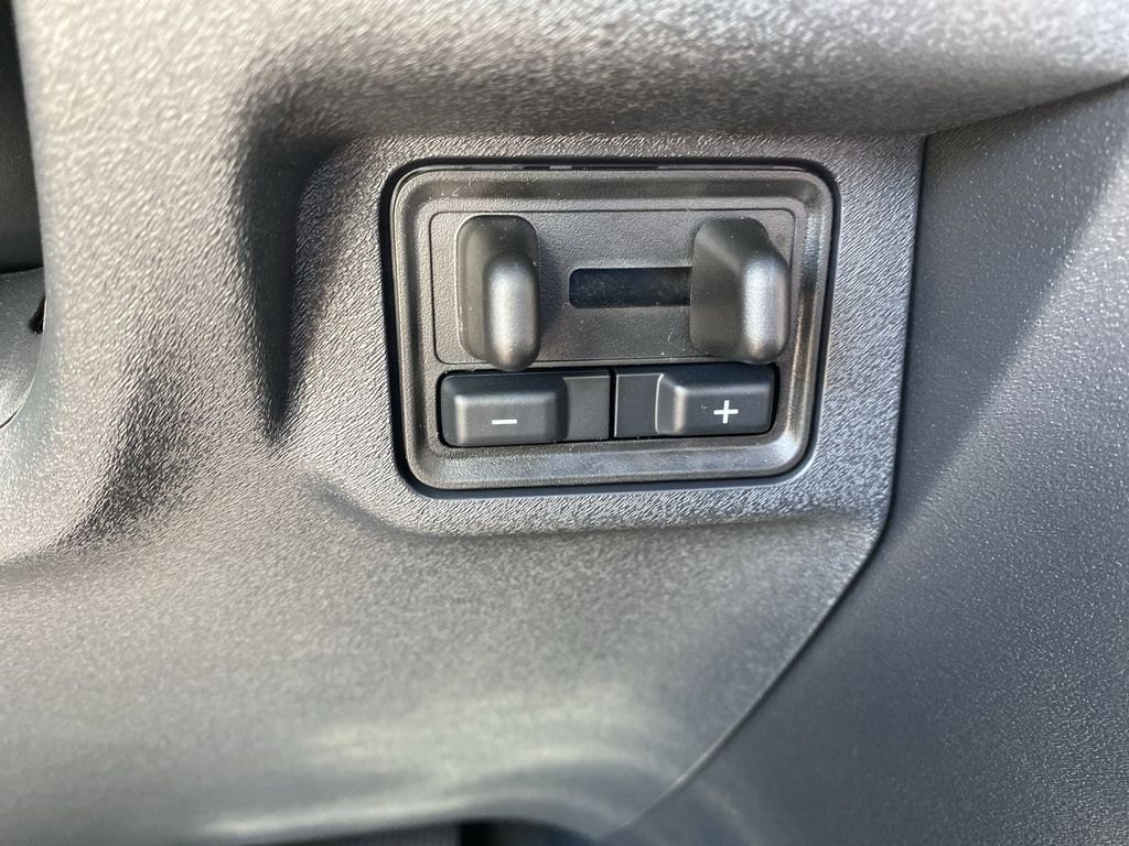 2025 Ford Expedition King Ranch Image 33 of 58