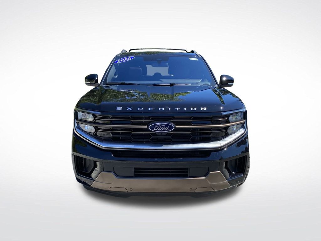 2025 Ford Expedition King Ranch Image 3 of 58