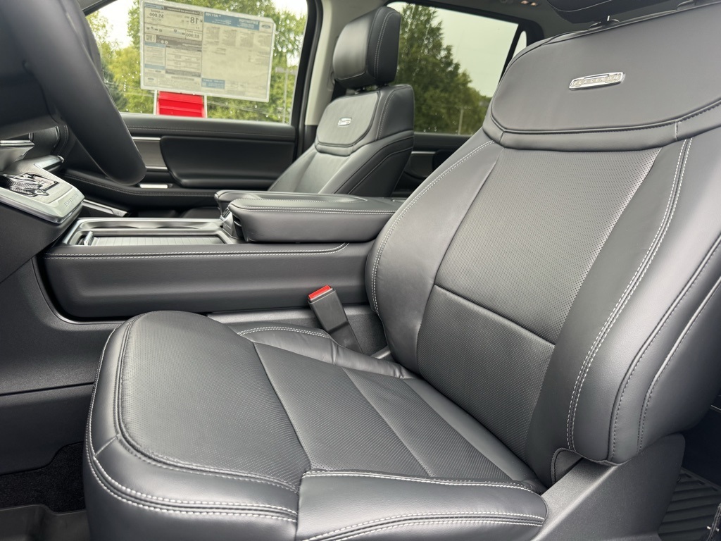 2025 Ford Expedition Platinum Image 21 of 46