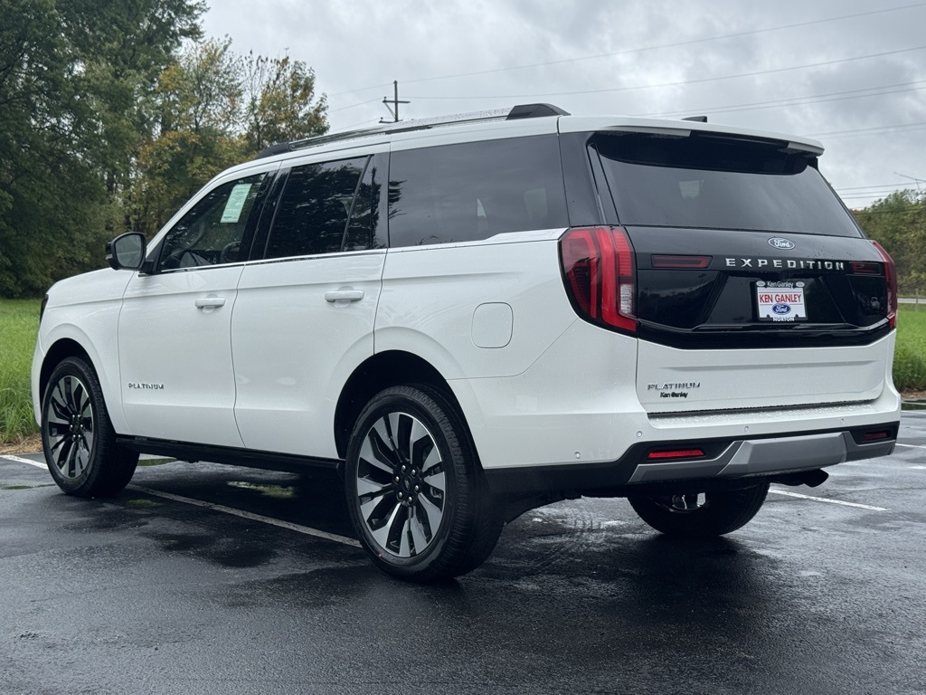 2025 Ford Expedition Platinum Image 7 of 46