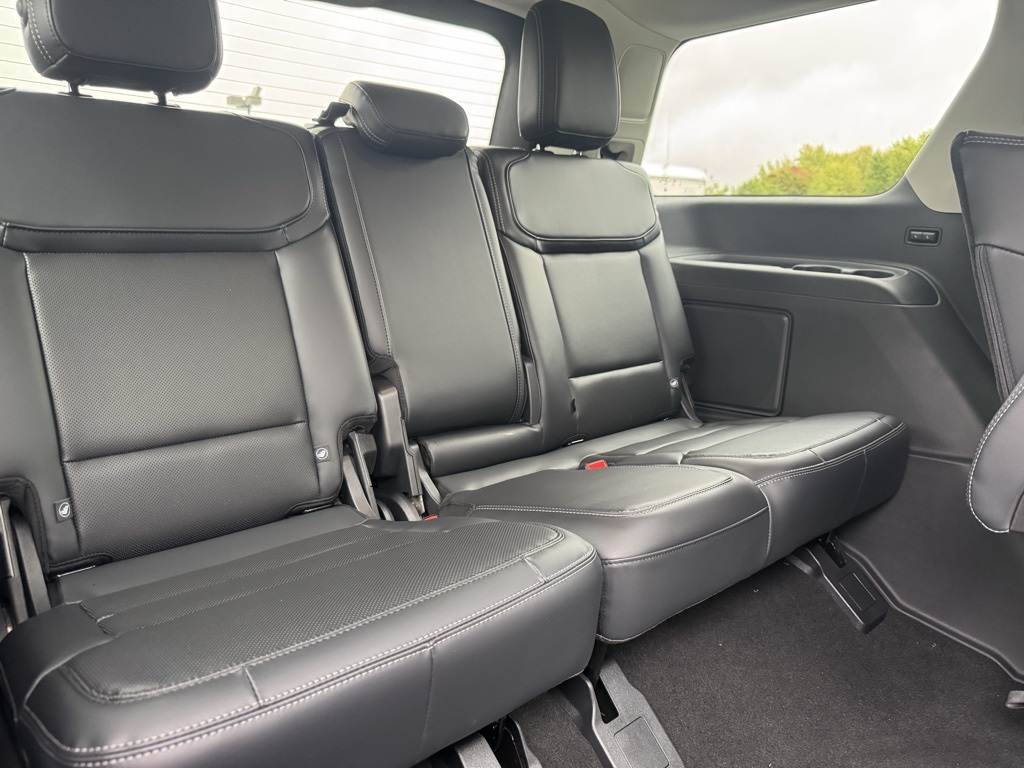 2025 Ford Expedition Platinum Image 19 of 46