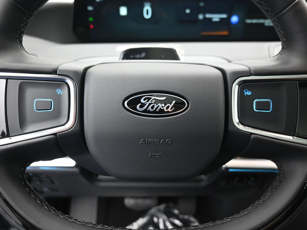 2025 Ford Expedition Platinum Image 51 of 56