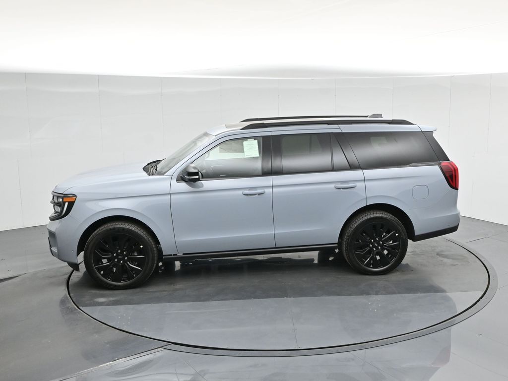 2025 Ford Expedition Platinum Image 36 of 56