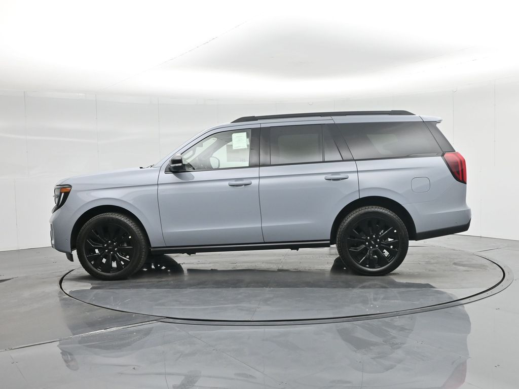 2025 Ford Expedition Platinum Image 32 of 56