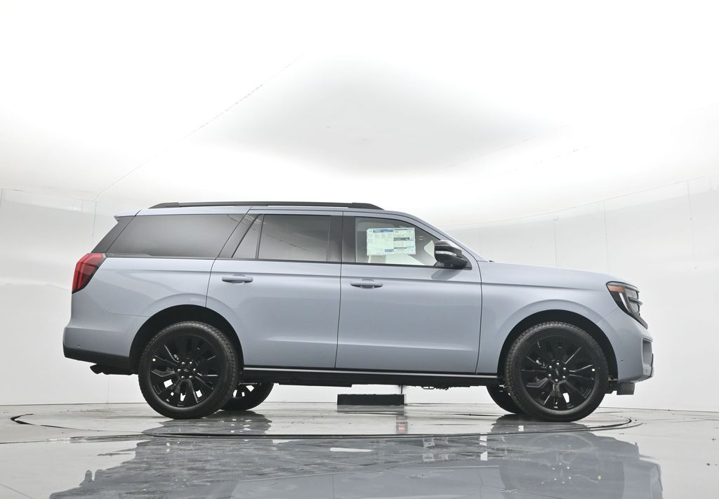 2025 Ford Expedition Platinum Image 15 of 56